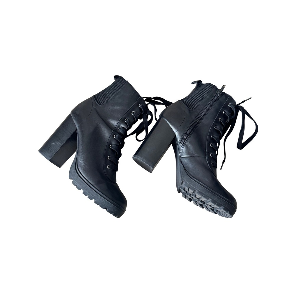 Steve Madden Latch Black Leather Lace Up Block Heel Lug Sole Combat Boots 9.5M